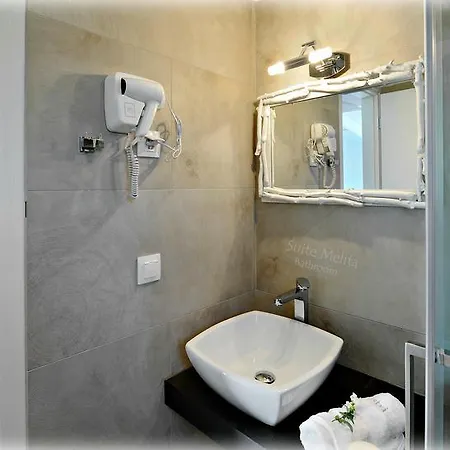 Castristudios Apartment *