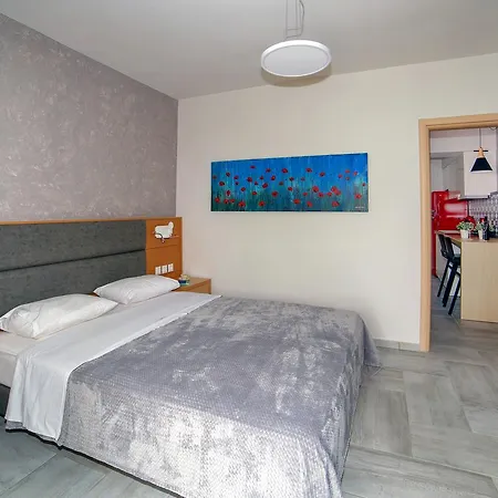 Castristudios Apartment